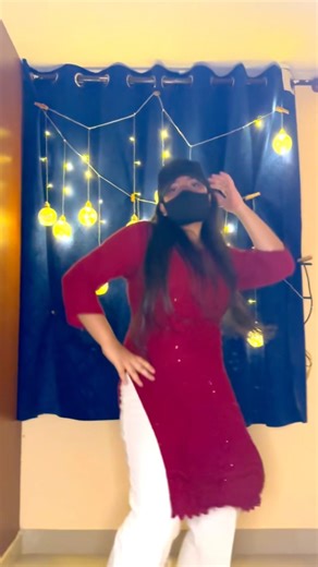 saree ke fall sa 💃🏼💃🏼 #youtubeshorts #viralvideo #video #trending #dance #shortvideo #shorts