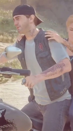 sarah ride with deacon #daysgone