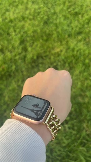 I’ve been engaged for 3 months now and I still can’t get over my ring #dreamring💍💍