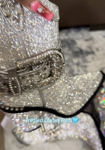 Unboxing My Sparkly Cowboy Boots: A Style Reveal