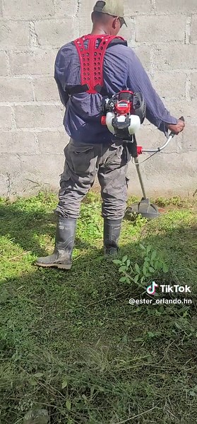 How to Effectively Trim Your Lawn with a String Trimmer