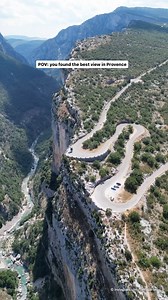 Experience the thrill of the Route des Crêtes along the Verdon Gorge, featuring numerous hairpin bends and breathtaking views. Please note that this 24-kilometer panoramic road is closed during winter.⁠ 📍 Gorge du Verdon, France 🎥 instagram.com/taniaparfe | DW Travel