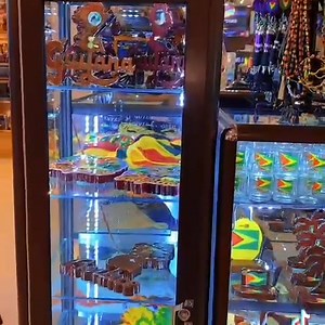 Check out the Souvenir Shop in the Amazonia Mall for all your latest and trending Souvenirs. | Amazonia Mall