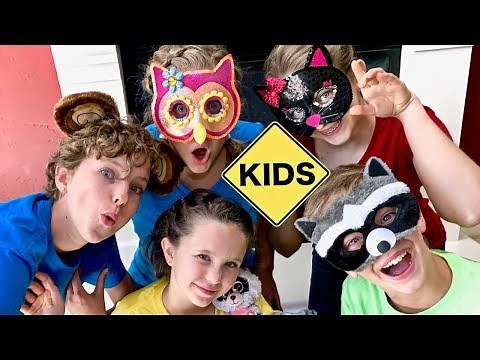 Learn English Words! Pretend Play Animals Hide and Seek with Sign Post Kids!