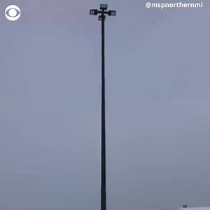 513K views · 5K reactions | It's so cold in Michigan, the light poles are shivering https://cbsn.ws/2CYehGO | CBS News | Facebook