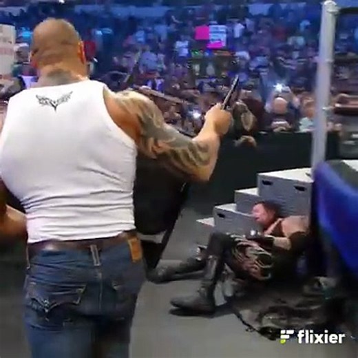 Batista DESTROYS Undertaker  باتيستا يدمر أندرتيكر