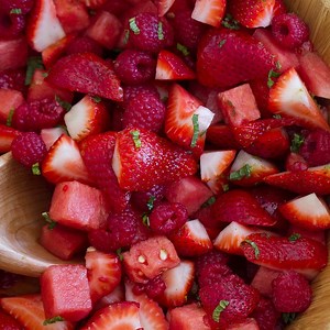 Crown Ruby Fruit Salad >> https://www.tasteandtellblog.com/crown-ruby-fruit-salad/ It's even more delicious that it is beautiful! | Taste and Tell