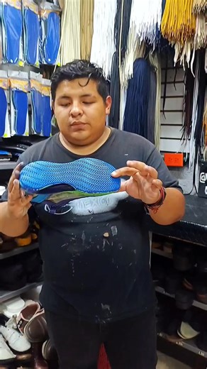 💯👏🏻 ¡Resolado de tenis Jordan con pisos nuevos modelo Padel marca ANDES! ✨😉❤️ Servicio 100% trabajado con un vulcanizado profesional a calor!! 🔥 | Reparadora de Calzado "Carol"