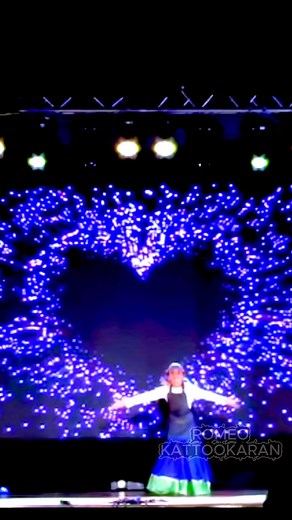 Teamwork, unity, and family vibes behind the scenes of our skit. Proud to have directed this.. ❤️ #skits #stageperformance #stage #rehersal #playtime #romeokattookaran #romeo #theatre #theatreperformance #syro #SyroMalabarChurch #syromalabarcatholic #syromalabar #chicago | Romeo Kattookaran