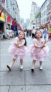 There were a lot of people, but I wasn't nervous at all... #Twins