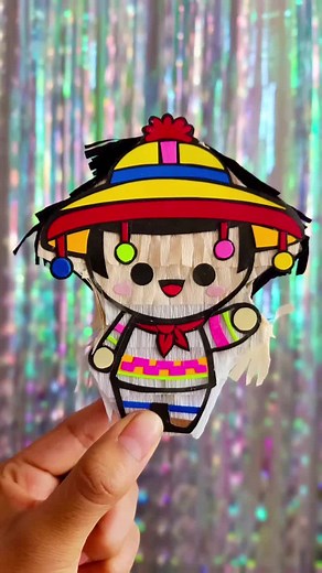 Mini Piñata Niño Wixárika: Arte y Cultura Mexicana