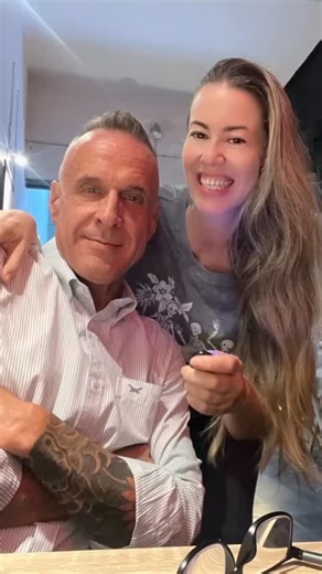 ✨ In-person consultation with Jeff — and another meaningful connection created. We love meeting our clients face-to-face, but most of the time our virtual consultations are even more efficient, faster, and easier for expats around the world. 🌎💛 Whether we meet over a coffee or through a video call, we make sure you feel supported, understood, and fully guided in your Colombian visa journey. Your peace of mind is our priority. 🤍 📲 Book your virtual consultation — the most convenient way to pl