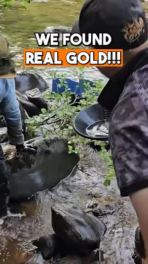 We found REAL GOLD 🤩 #treasurehunting #goldfinds #adventuretime #mudlarking #exploremore #hiddenartifacts #riverdiscoveries #thrillofdiscovery #scotlandadventures #outdoorfun | Si-finds Thames Mudlark