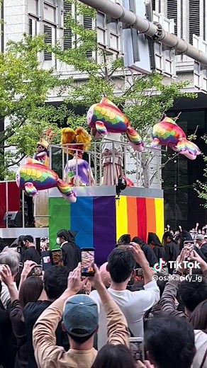 大阪御堂筋ランウェイ - 一流アーティストが集う