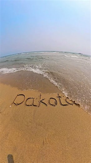Know Dakota? Send them this☝️