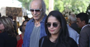 Fãs e amigos se despedem do cantor Jerry Adriani