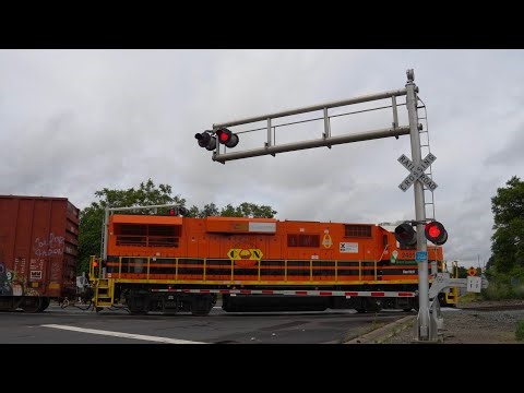 CFNR 2401 Davis - Woodland Local Shoving | Churchill Downs Ave. Railroad Crossing, Woodland CA