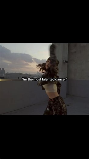 Yall dont attack me js saying facts🍬 #katseyedaniela #blackpinklisa #bestdancerlisa #fypage #viralvideo