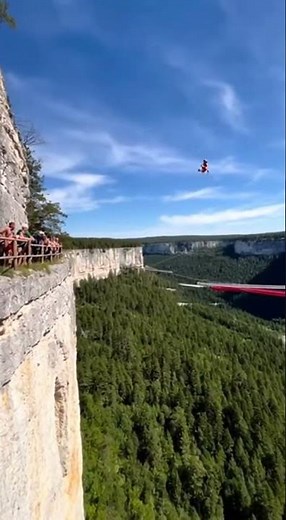 The Biggest Blob Jump Launch I’ve Ever Seen 😳