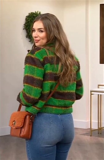 HSN model Dagmara models jeans 20