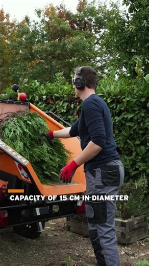 This 750KG Machine Eats 15CM Branches! 🤯🪵