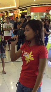 Elle s'appelle Alliyah et mieux vaut ne pas l'inviter à vos soirées karaoké... Quoi que... Sia n'a qu'à bien se tenir 😍🎙️ | Talent Revelator