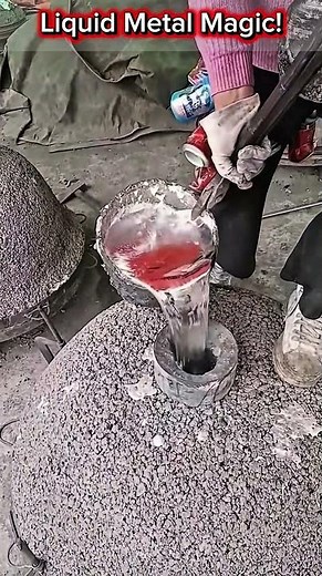 Amazing Handmade Metal Casting Process – Pouring Molten Aluminum Into Mold.