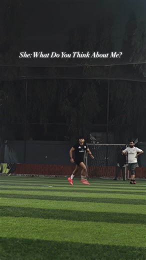 Shivank Bhalla on Instagram: "Lagge Ni Menu Sira Tu Patola. . . Tag and share it with your Friend 😌 . . #badminton #football #smash #kick #girls"