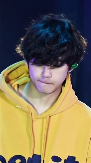 ʀᴠꜰᴛʜᴠ on Instagram: "chase vibes🫠❤️‍🔥 #taehyung"