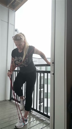 Foot stomps for quads and glutes