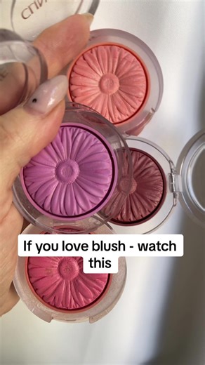 Discover Stunning Clinique Blush Shades!