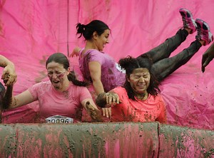 Pretty Muddy obstacle race at Sandwell Valley Country Park - in PICTURES and VIDEO