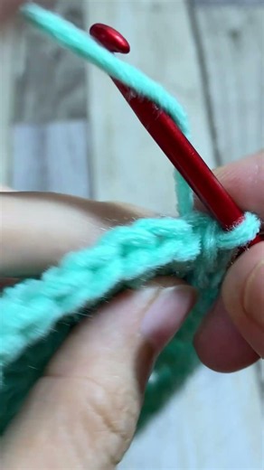 THIS GORGEOUS CROCHET SQUARE IS SIMPLER THAN IT LOOKS! #short #grannysquare