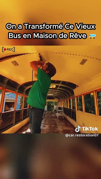 On a transformé ce vieux Bus en Maison de rêve 🚌 | Épisode 1 #Busscolaire #busaménagé #aménagementbus ##schoolbusconversion #rénovation #aventureenbus #vanlifefrance #Pourtoi #France