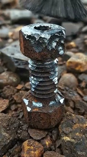 Restoring a EXTREMELY RUSTY Bolt #asmr #tips #restoration