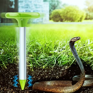[Hot Item] Garden Light Solar Animal Snake Mole Mouse Pest Control Repeller