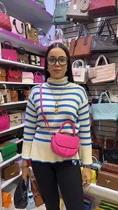 1.9K views · 116 reactions | Liquidación en carteras. Solicita nuestro catálogo 918140599-915980341 #liquidaciones #oferta #carteras #mayorista | Joyas Maray | Facebook