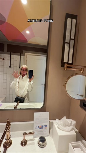 Alana's Stylish Room Tour in Paris