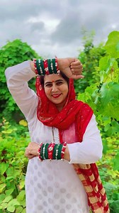 1.8M views · 10K reactions | तीज special कंगन ♥️✨ Suit- @p.r_suit_collection -कंगन making at home -Old bangles reuse ♻️ . . . . . . . . . . . . . . . . . #instagram #reels #trending #trendingsongs #explore #explorepage #fyp #foryou #haryana #haryanvi #viral #fashion #outfits #diy #bangles | Sunita Jigyasa Lohchab | Facebook