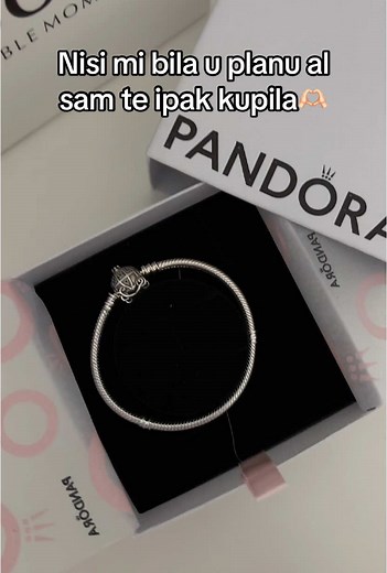 Insta: chic.rs / chic.srb😮‍💨#pandorasrbija #srebro925 #srebroprodaja #balkantiktok #pandorabalkan #pandoranarukvice #srbija #chicsrb #pandora #prodajanakita #viralvideo