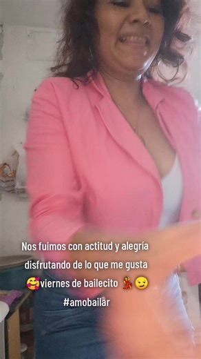 Quien quiere bailar ? Viernes de bailecito #viernesyelcuerpolosabe #merenguechallenge #alegriadevivir