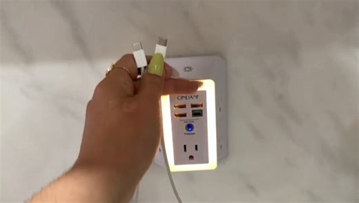 Watch Outlet Extender with USB-C ,3 USB ,Night Light 4.2A Total. on Amazon Live