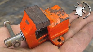 Mini Vise Restoration [Bonus To My Huge Vise] A mini vise restoration is the subject of this video. I saw this little vise on Ebay classifieds and had to have it right away. He's practically the baby of my other vise. Restoring this mini vise was a lot of fun and should only have been just - for - fun. ▬ What is being done?! ▬▬▬▬▬▬▬▬▬▬▬▬ At the beginning of every restoration, including that of the small visr, there is dismantling. Then I clean the components with soap and water. I remove the old
