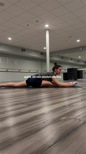 30-Minute Stretch Routine for NFL Cheer Auditions