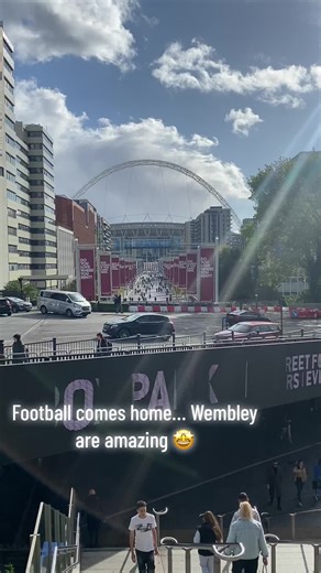 Sebastian (@alienwolf74)’s videos with original sound - Serena Belle