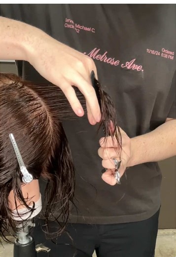 Repeat until you master ♻️ #barber #barbershop #barbertok #barbertechnique #precisioncutting #menshair