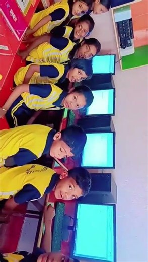 self introduction design learned by students' in computer screen at