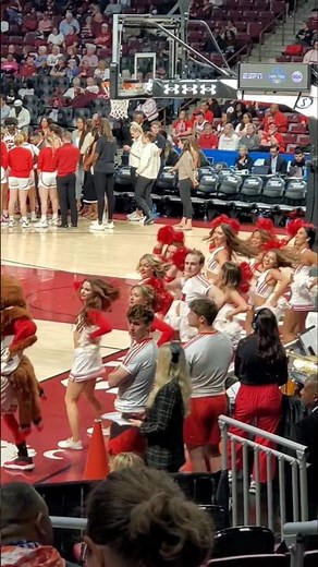 How Boots on the Ground is done in Utah! Cheerleaders dance to Boots on the Ground in Columbia, SC