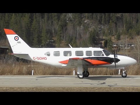 Piper PA-31-350 Chieftain Takeoff