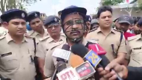 Roadside vendor Chauhan beheads driver Hussain in Bihar's Araria district, gets lynched by Hussain's family.